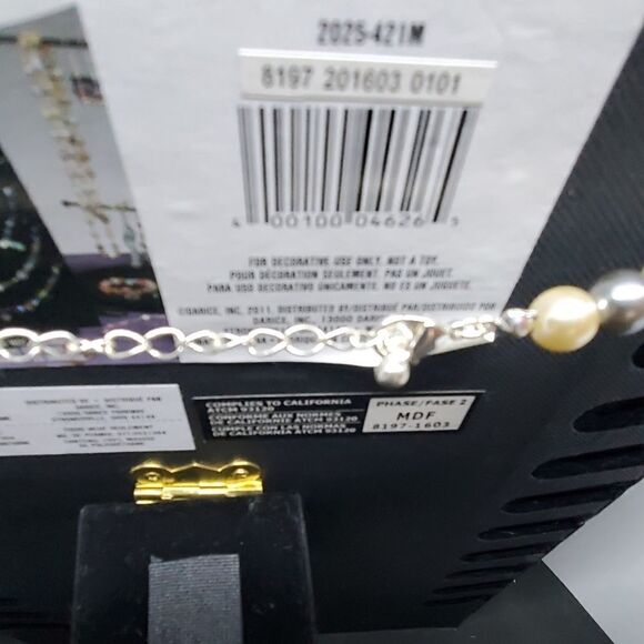 Avon Faux Pearl Heart Necklace - Picture 4 of 4